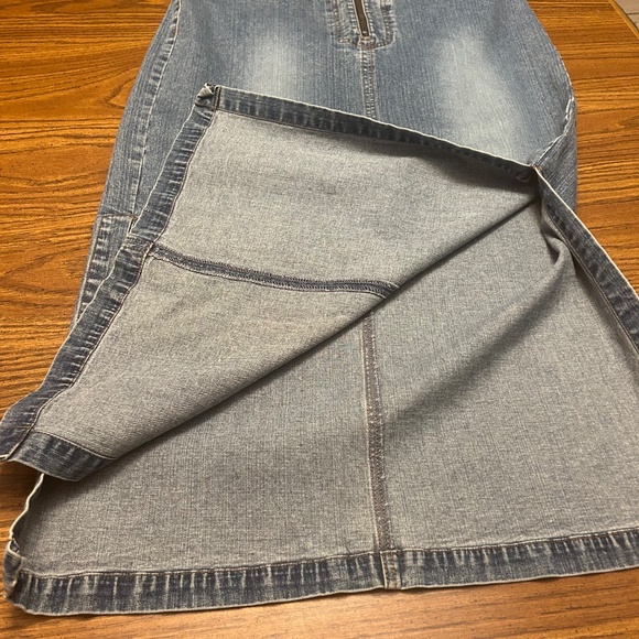 Jean skir maxi with slits on the sides, size 18 - Picture 4 of 9